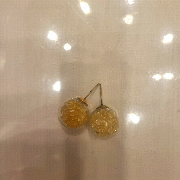 𝅺round earrings - Picture 1 of 1